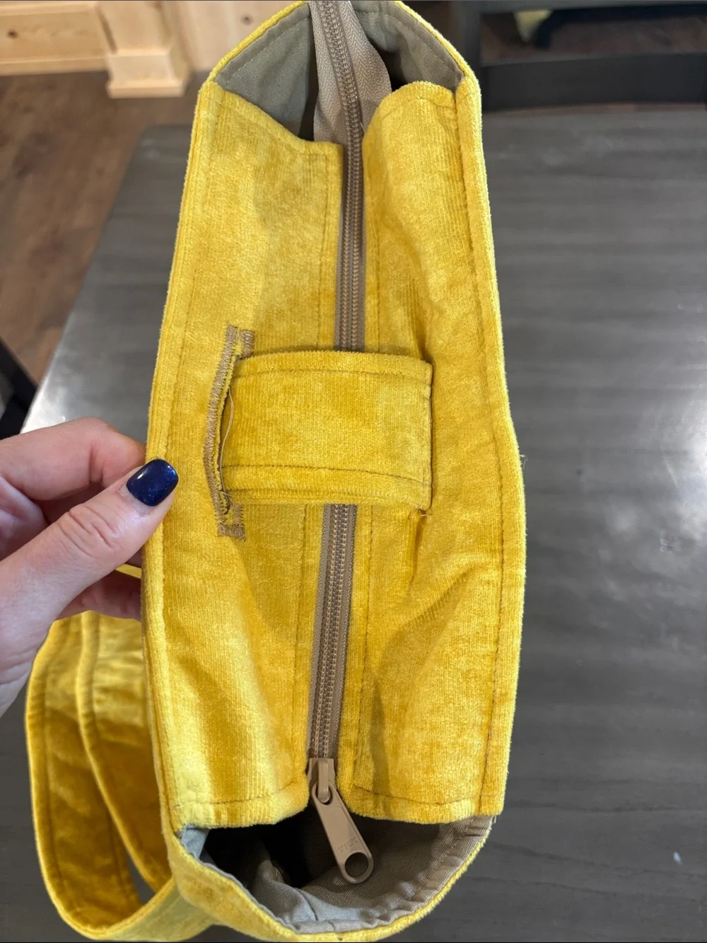 NEW HOPE GIRLS Yellow Tote Bag